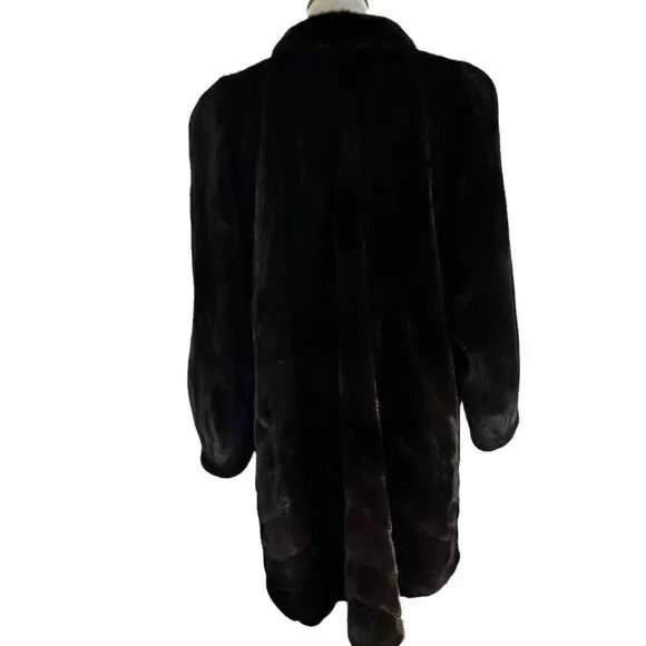 Stunning Black Mink Knee Length With Designer Lucite Button Fully Lined Medium